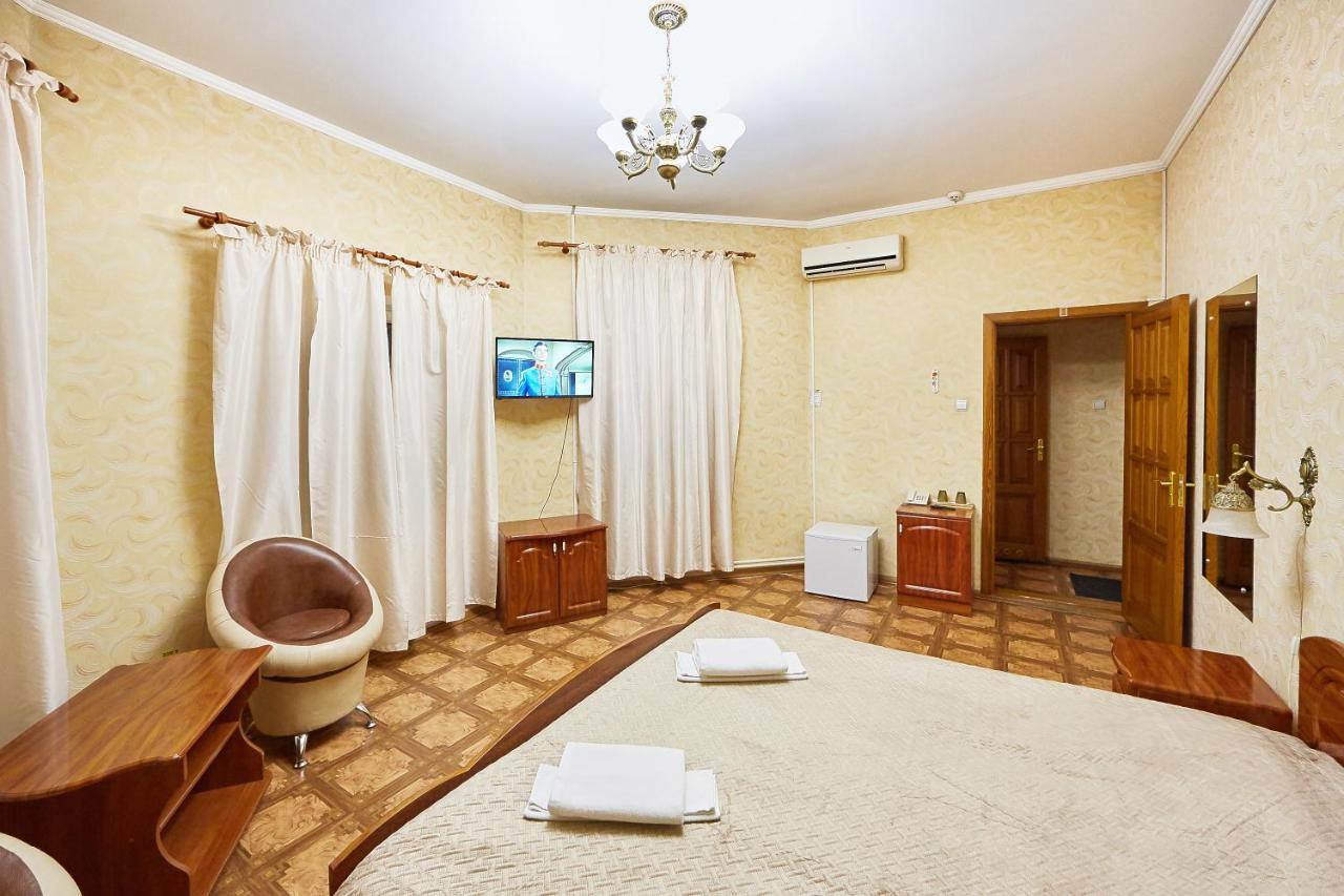 Hotel Barbaris Kiev Esterno foto